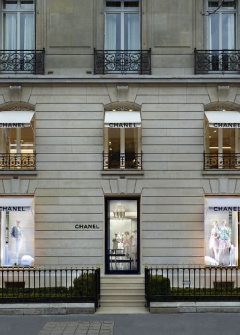 chanel montaigne telephone